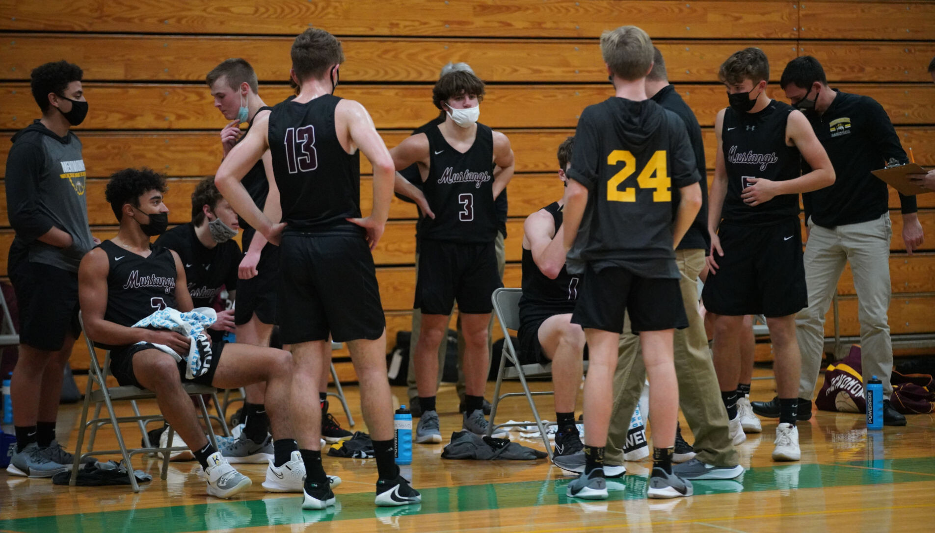 Menomonie boys basketball